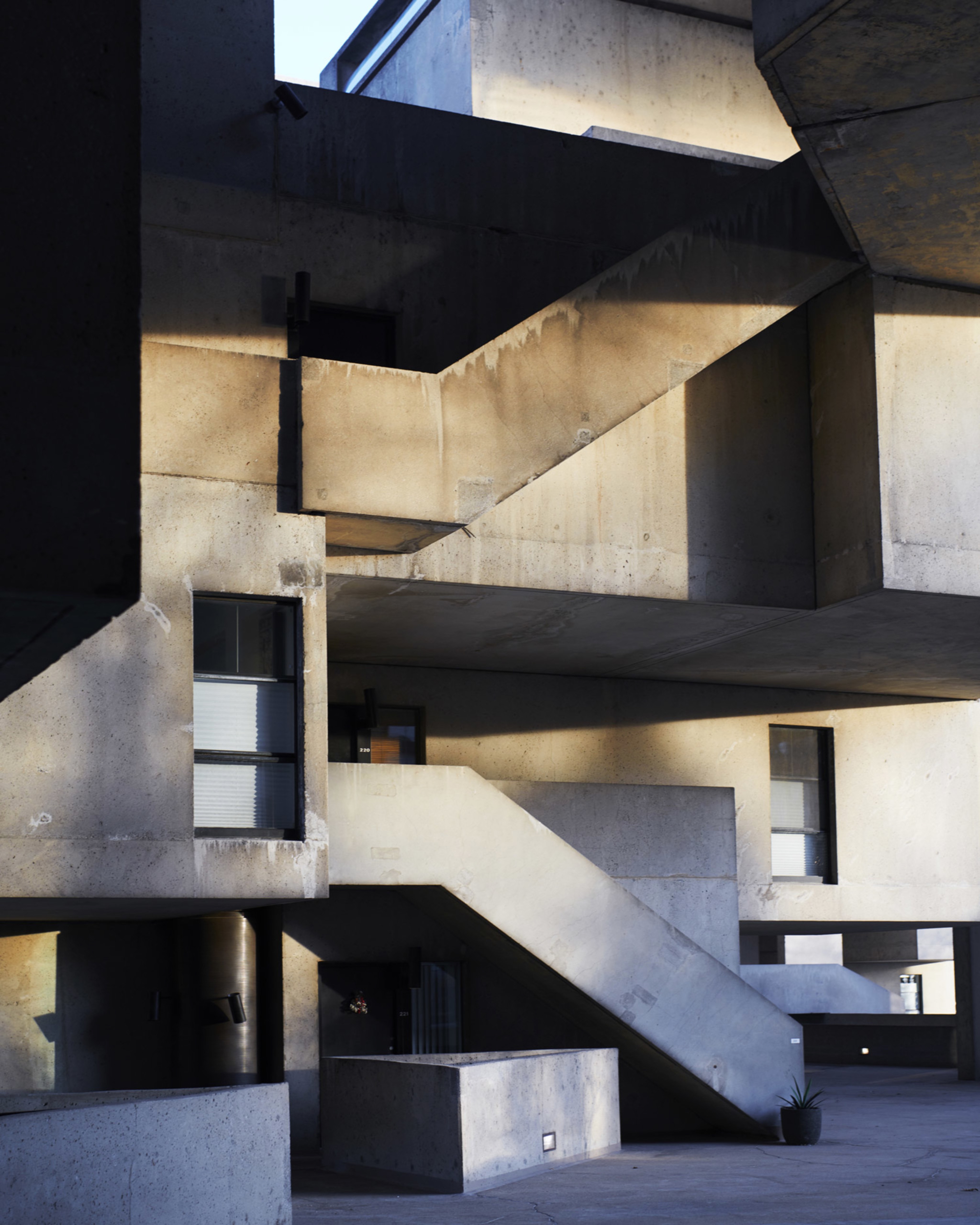 ModeSens THE ROW 与 HABITAT 67：极简与极繁只有一线之差 Fashion Celebrity Trending Style