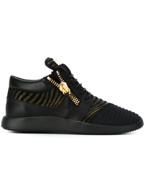 giuseppe zanotti runner