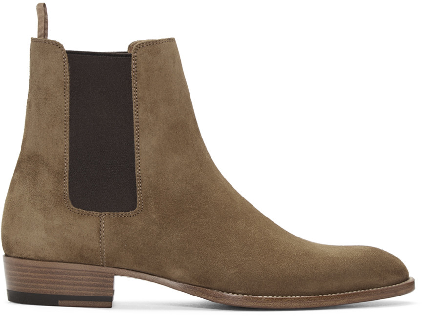 SAINT LAURENT CLASSIC WYATT 30 CHELSEA BOOT IN TOBACCO SUEDE, TAUPE