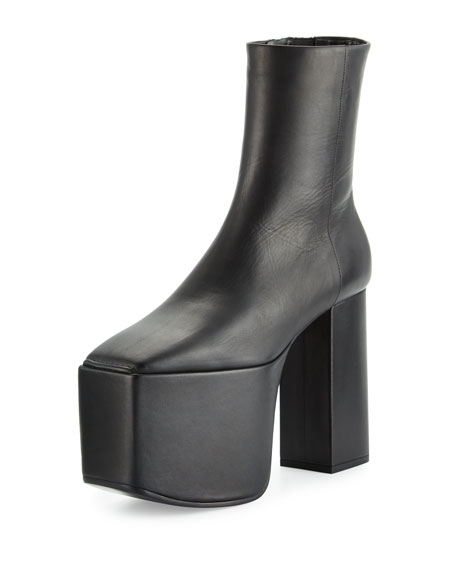 balenciaga wayio